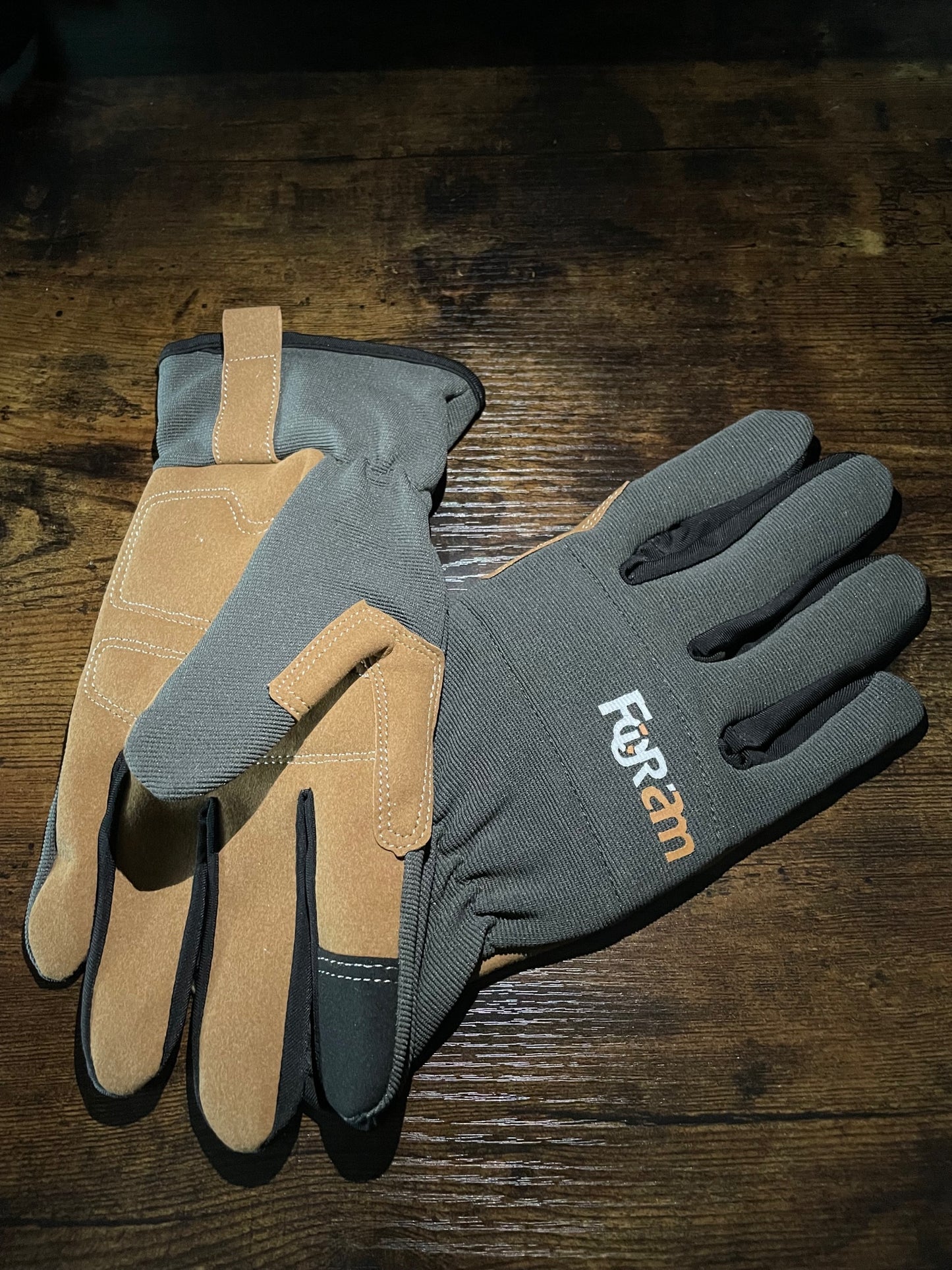 Fabricating Gloves