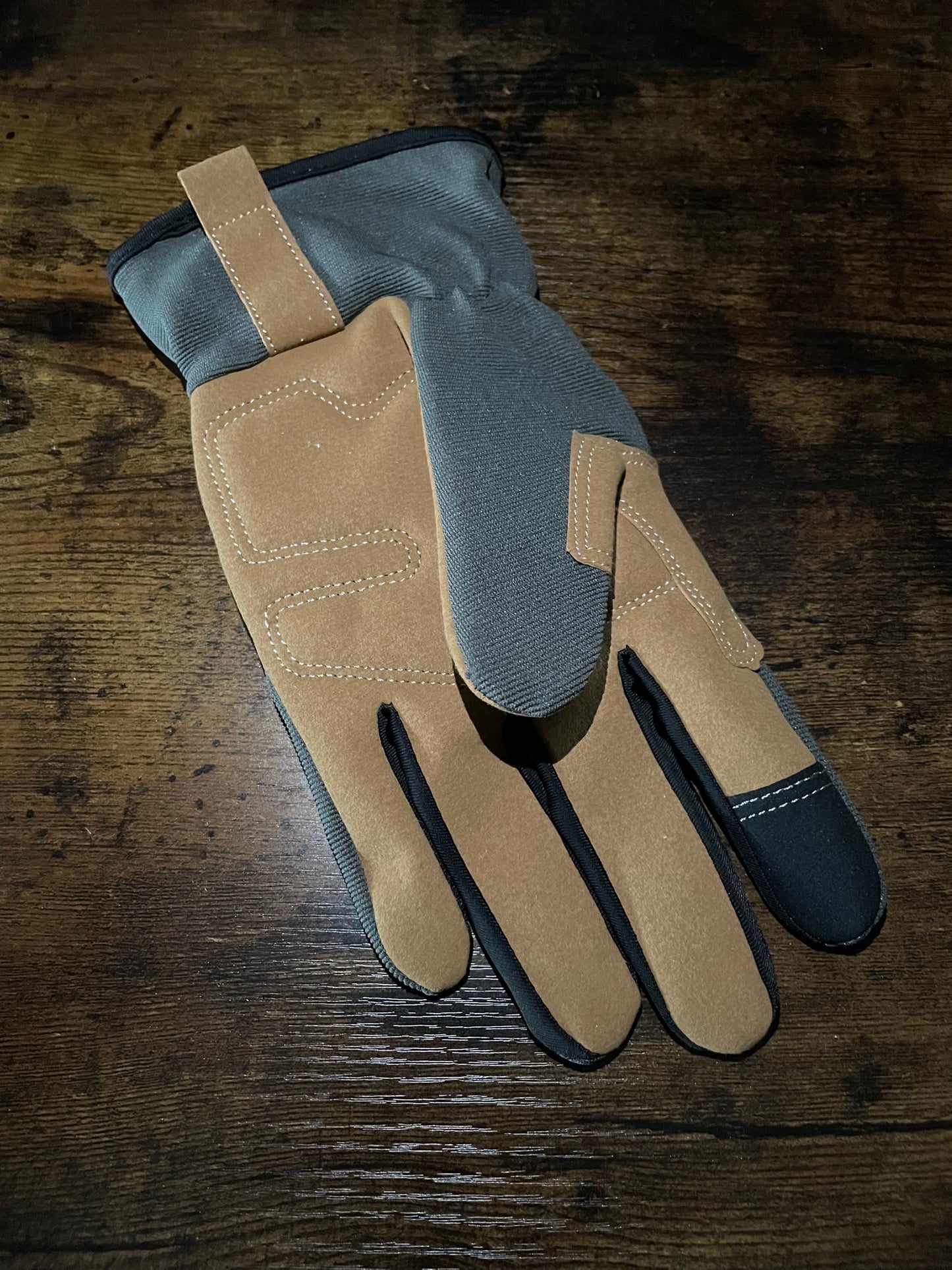 Fabricating Gloves